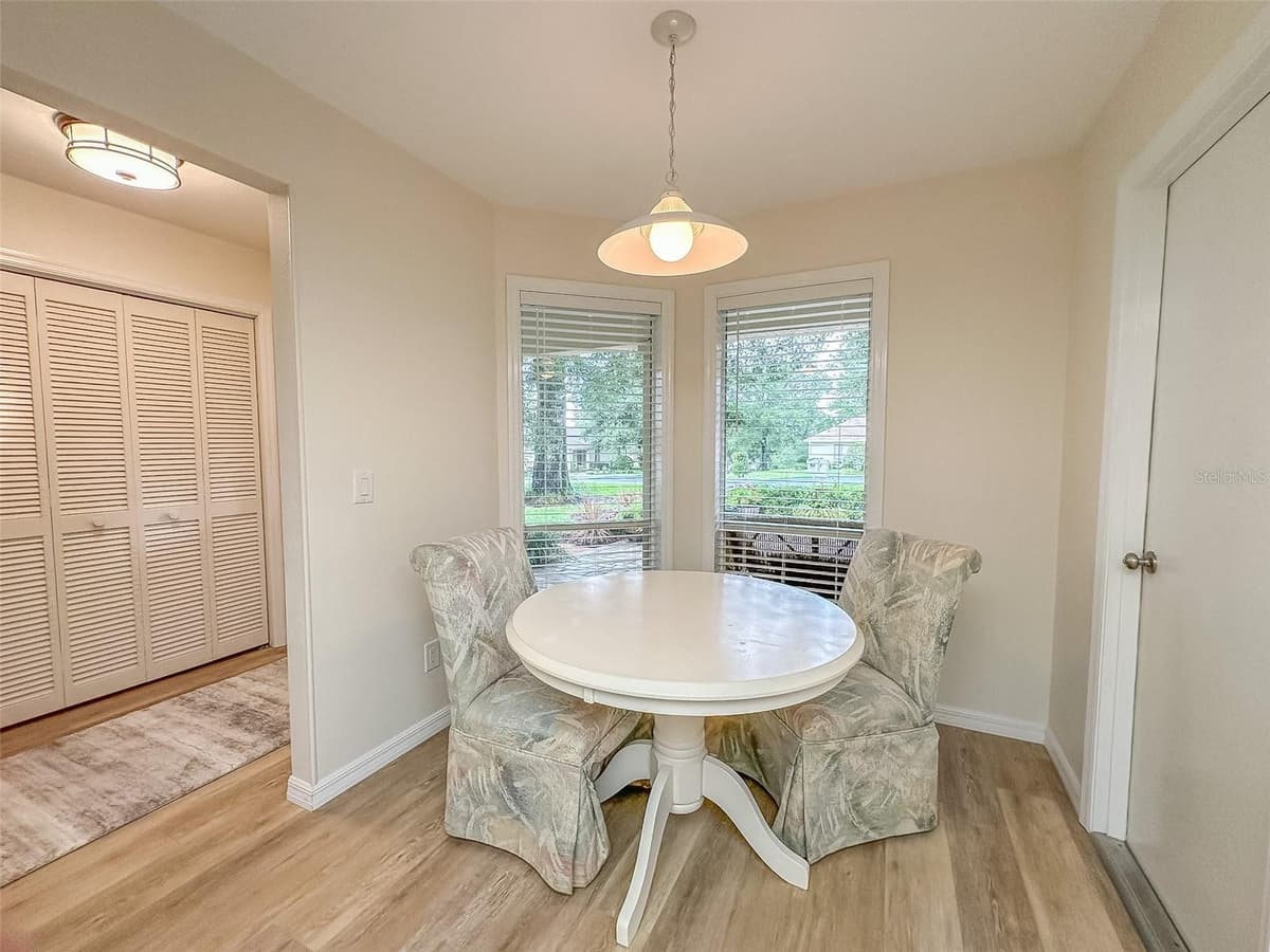 5941 DEDHAM TRAIL — photo 7 of 36