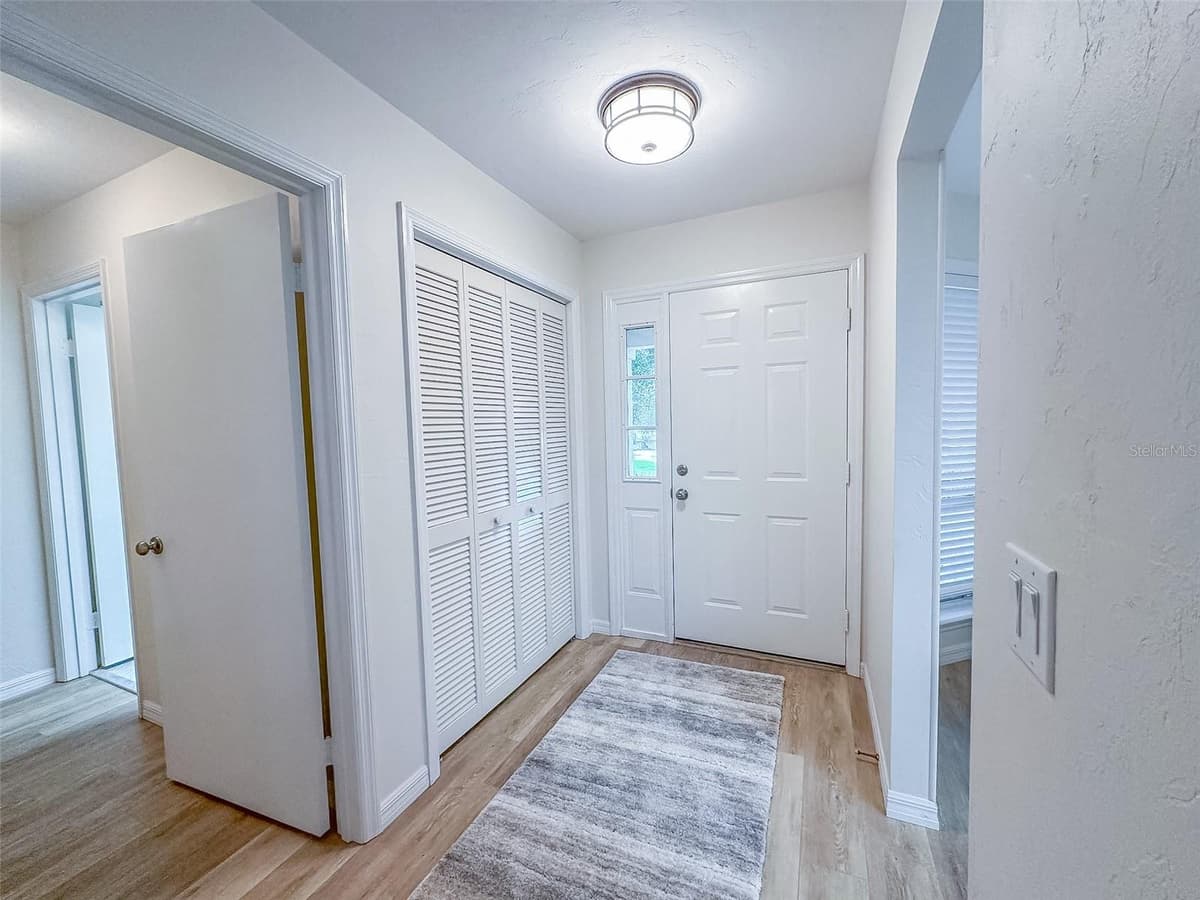 5941 DEDHAM TRAIL — photo 4 of 36