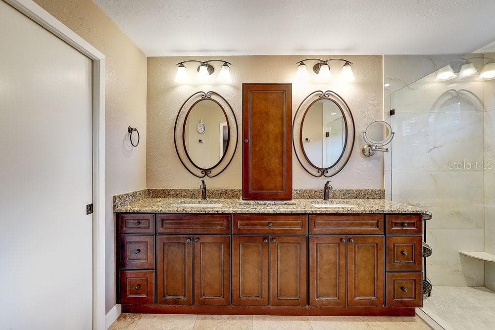 2828 WOODROSE COURT — photo 25 of 68