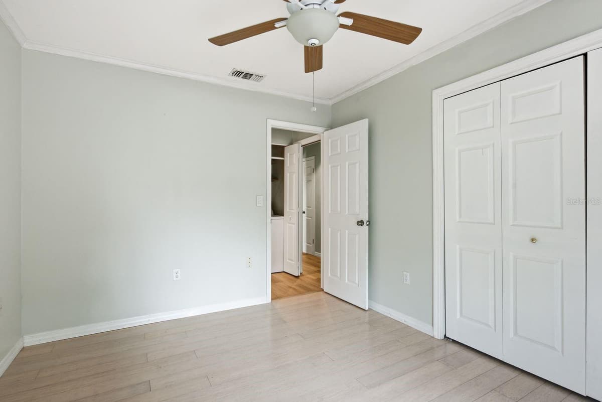 511 MISTLETOE COURT — photo 15 of 28