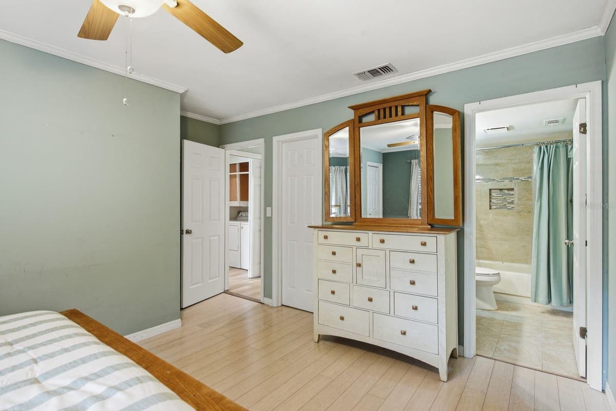 511 MISTLETOE COURT — photo 12 of 28