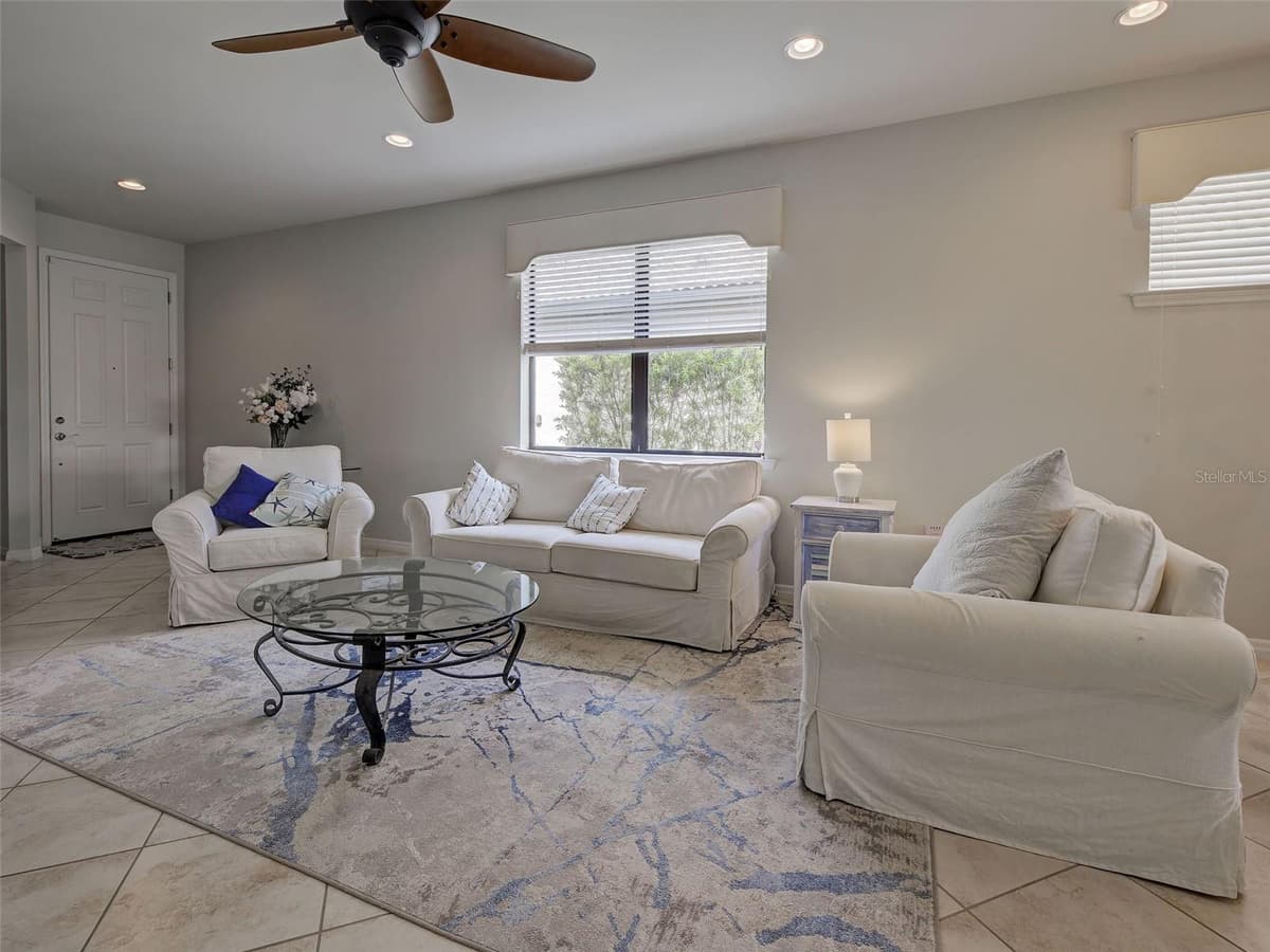 13810 LIDO STREET — photo 9 of 54