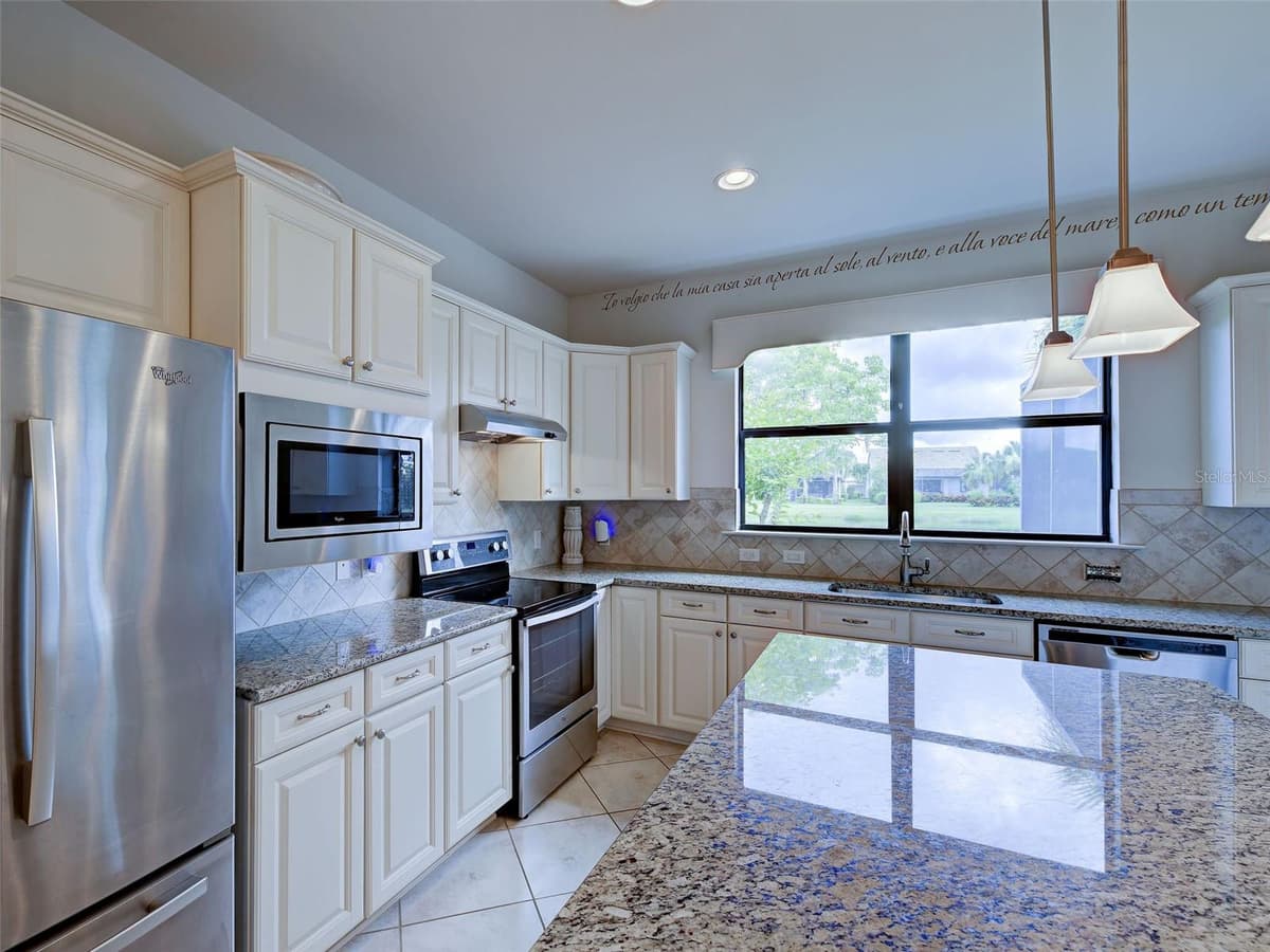 13810 LIDO STREET — photo 15 of 54