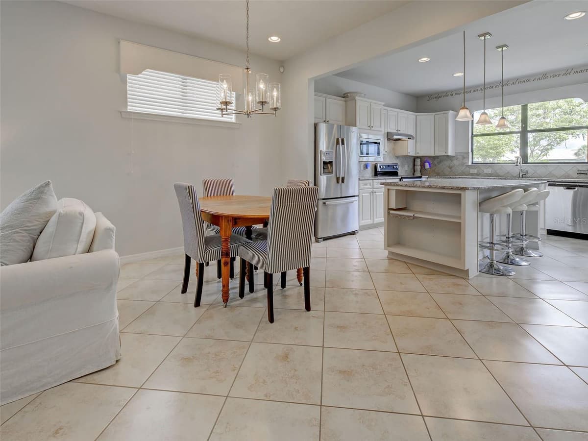 13810 LIDO STREET — photo 10 of 54