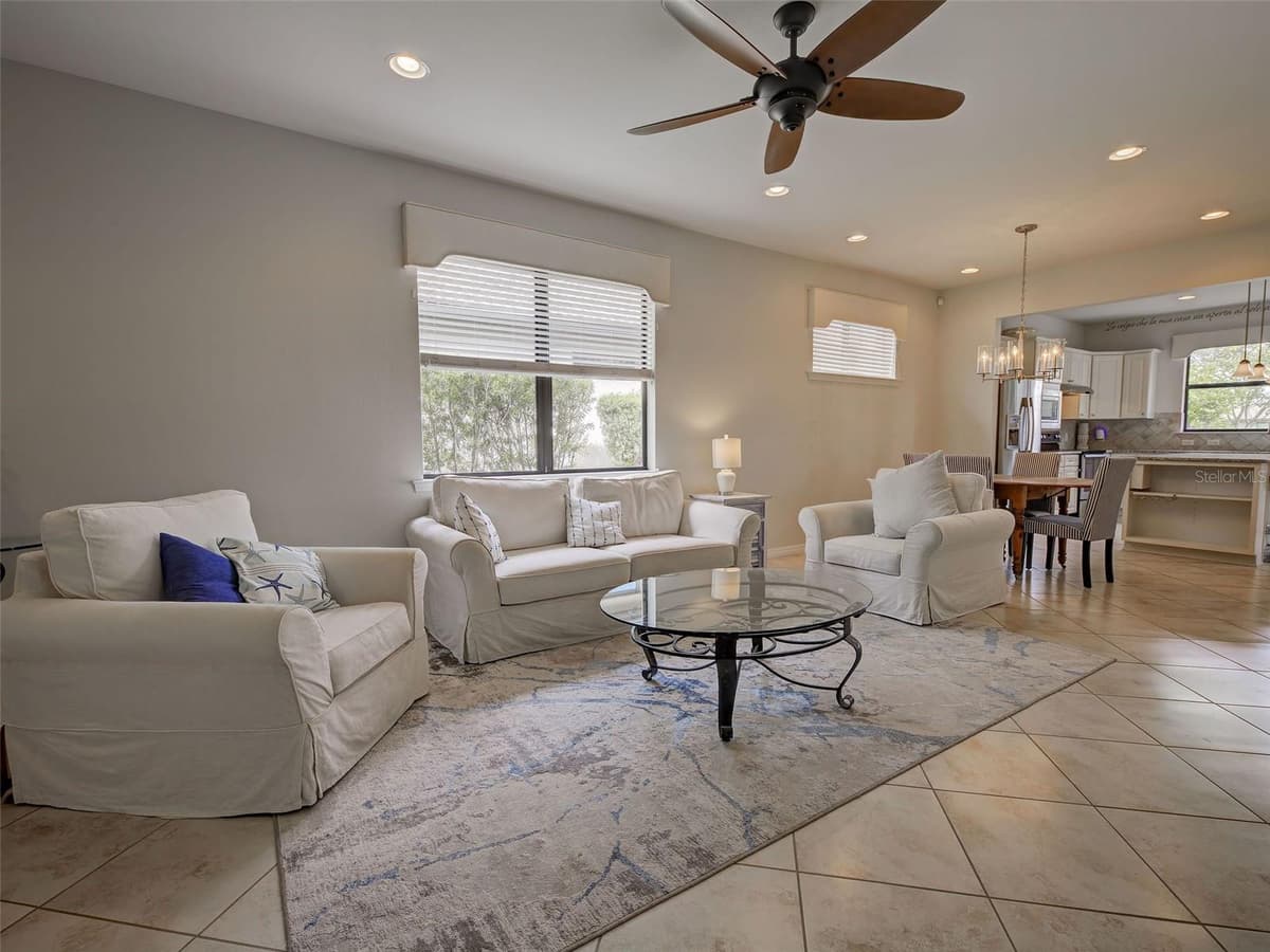 13810 LIDO STREET — photo 8 of 54