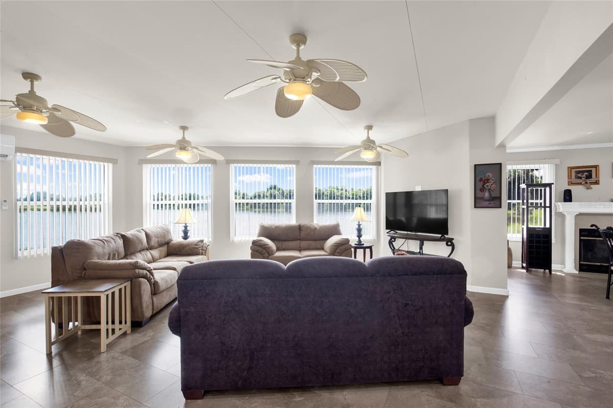 312 CLUB COVE DRIVE — photo 3 of 57