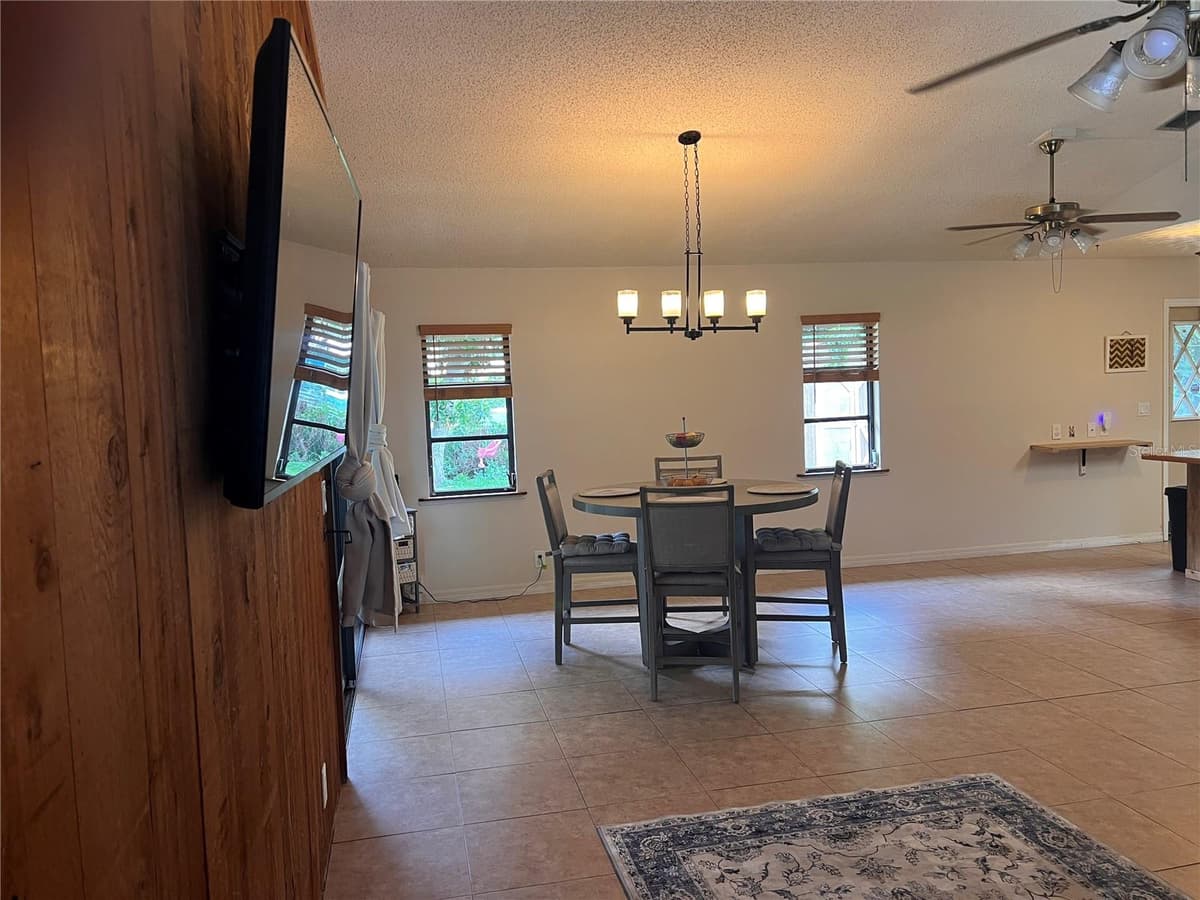 2919 NICHOLAS ROAD — photo 8 of 43
