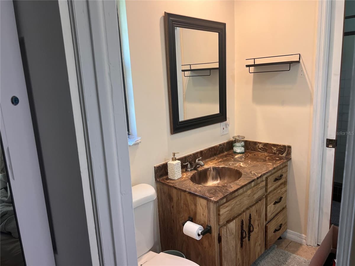 2919 NICHOLAS ROAD — photo 21 of 43