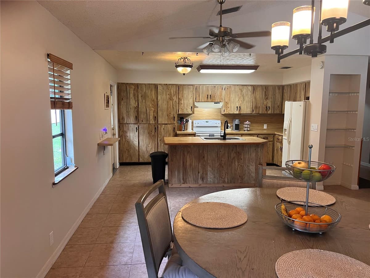 2919 NICHOLAS ROAD — photo 10 of 43