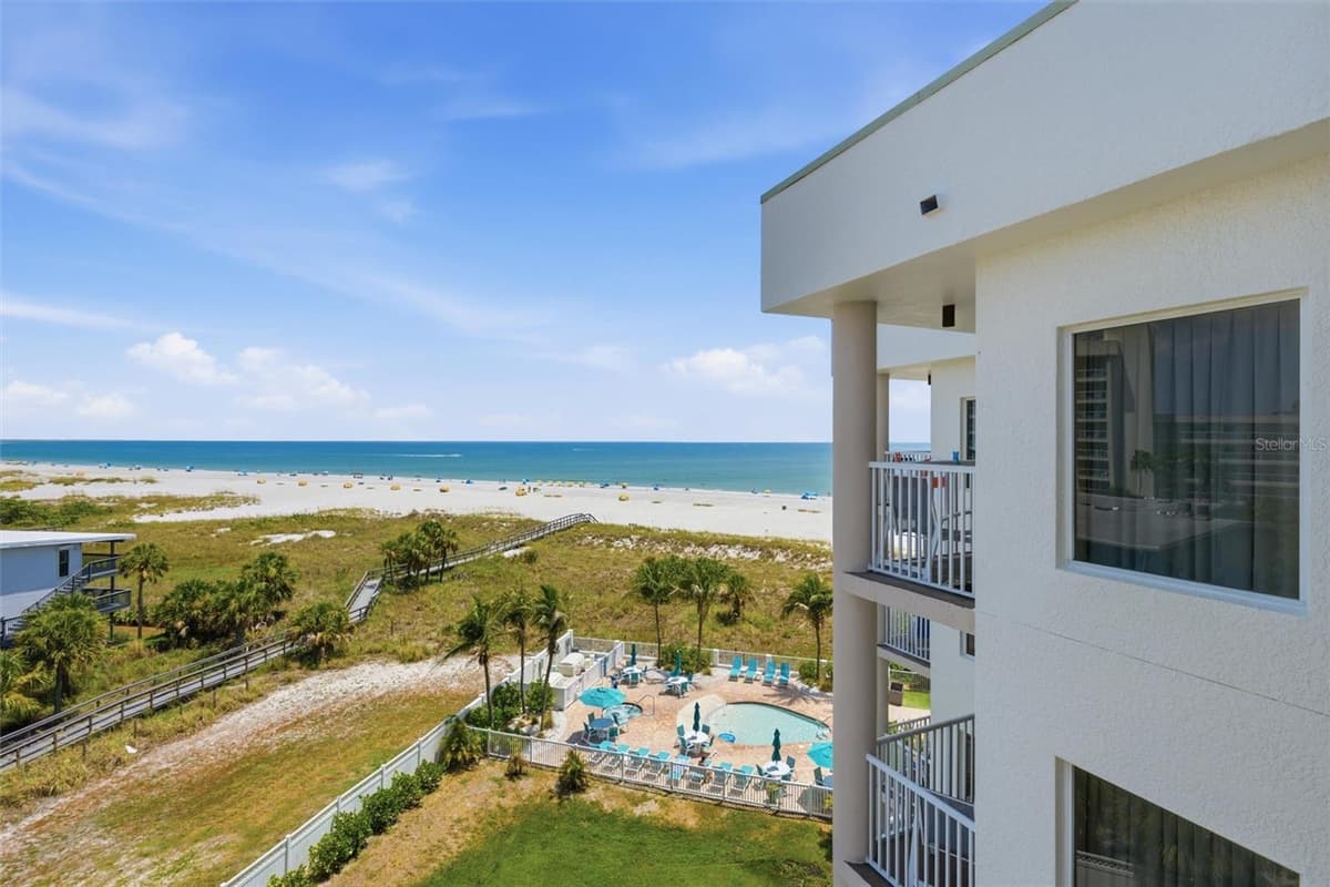 12000 GULF BOULEVARD — photo 25 of 75