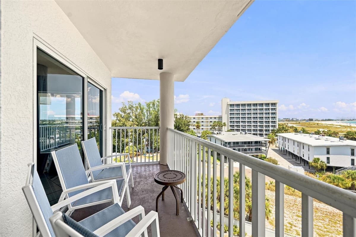 12000 GULF BOULEVARD — photo 37 of 75