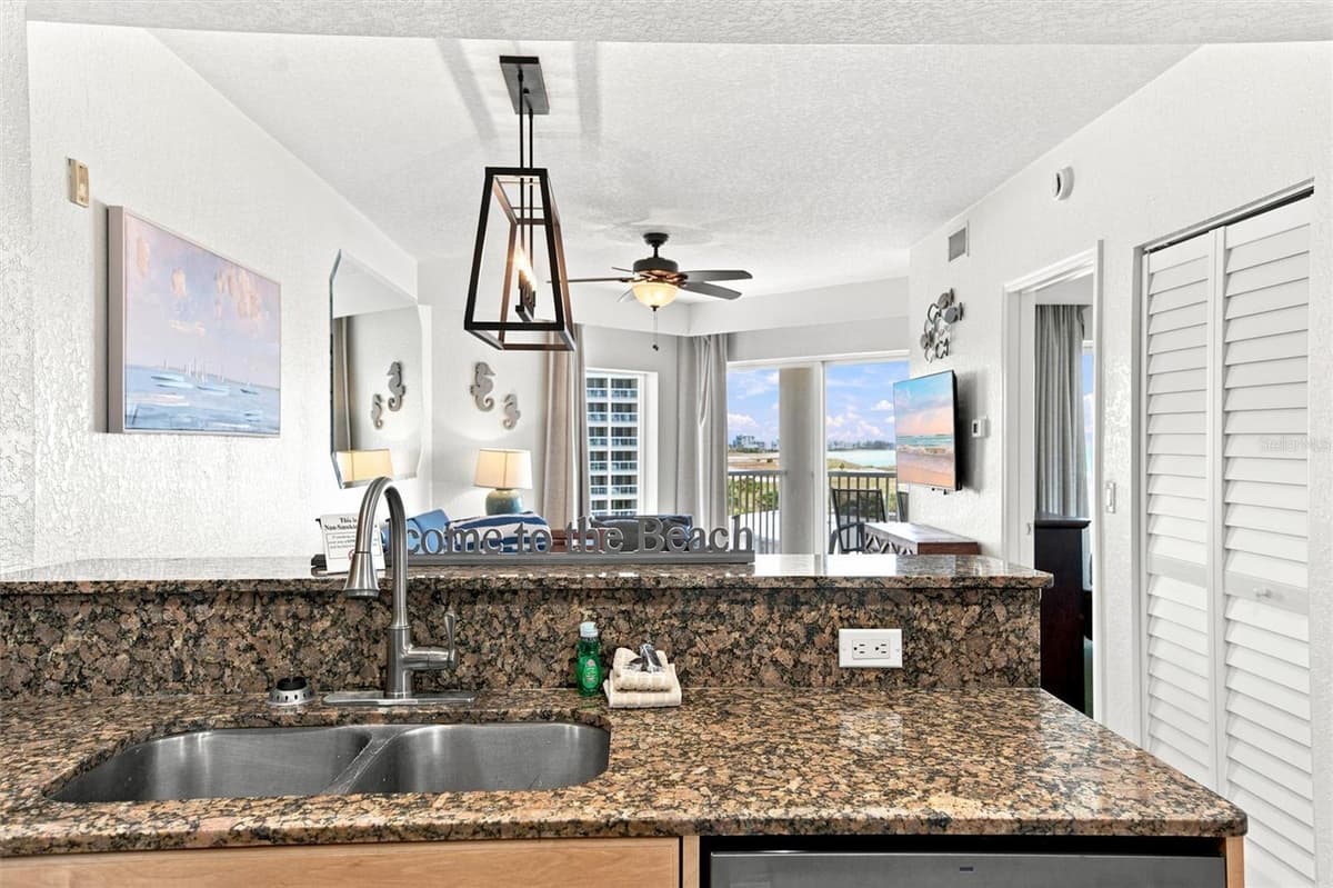 12000 GULF BOULEVARD — photo 13 of 75