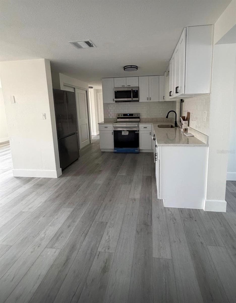3708 HOLIDAY LAKE DRIVE — photo 8 of 29
