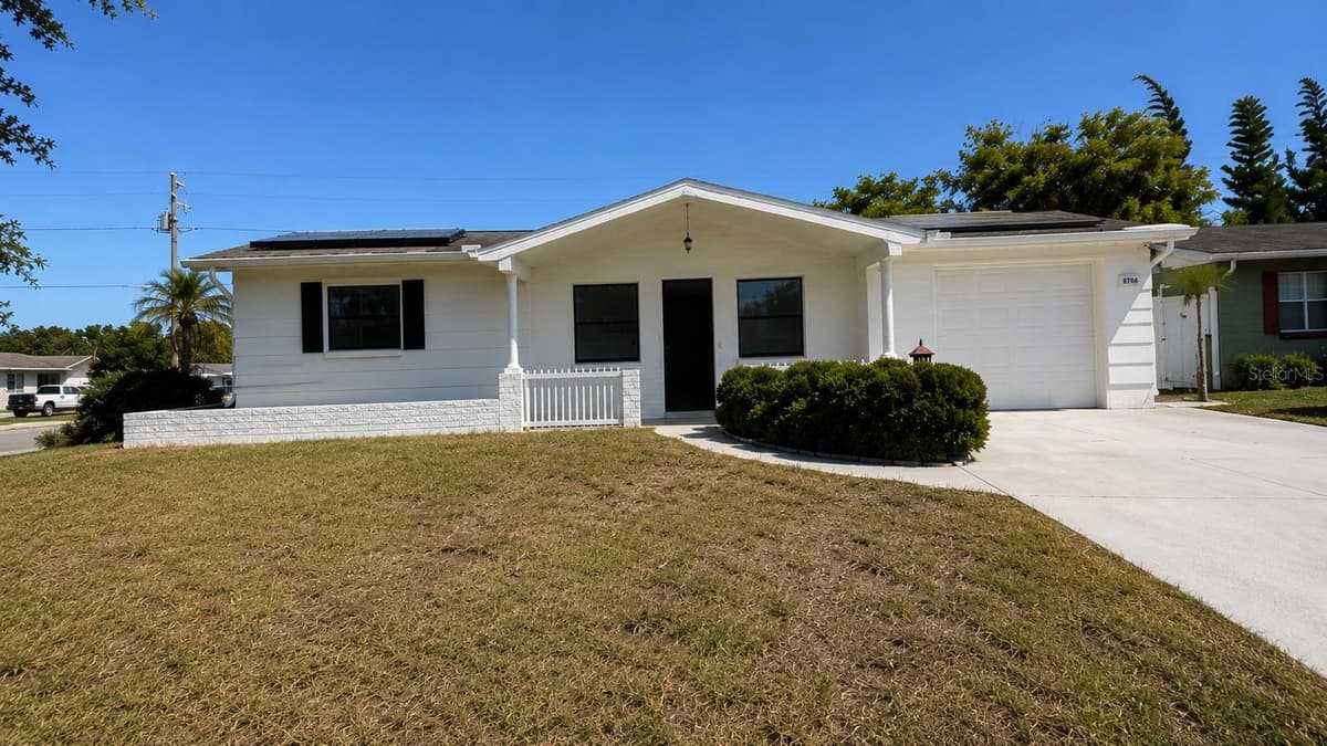 3708 HOLIDAY LAKE DRIVE — photo 1 of 29