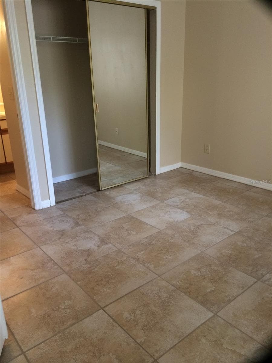 625 GREENCOVE TERRACE — photo 8 of 9