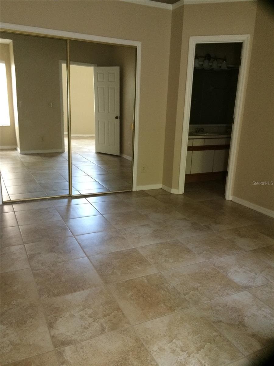 625 GREENCOVE TERRACE — photo 6 of 9