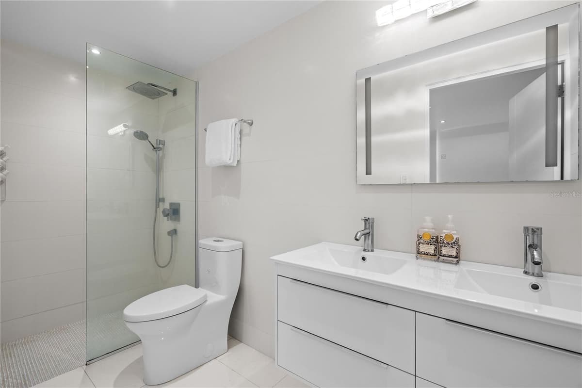 1379 PASEO DON JUAN — photo 26 of 34