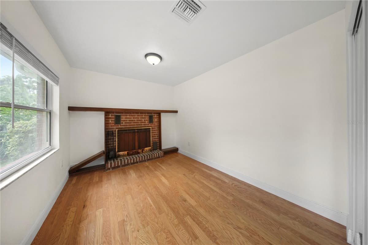 1805 DIERKER DRIVE — photo 11 of 45