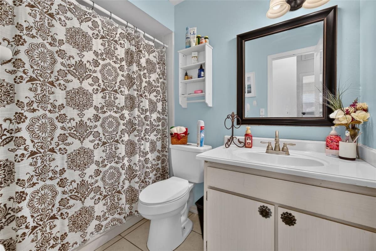 708 WEDGE LANE — photo 12 of 17
