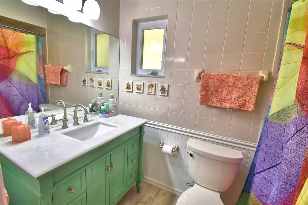 902 CRESTVIEW DRIVE — photo 48 of 73