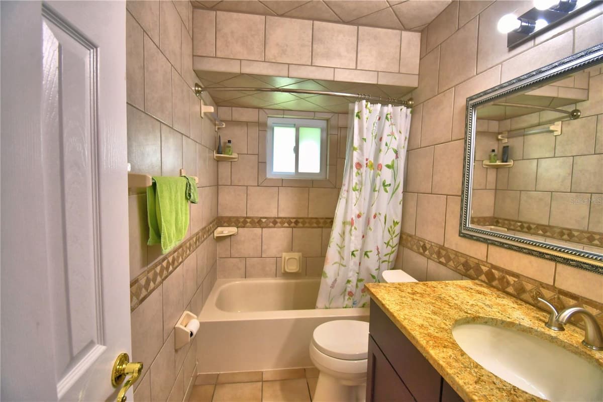 902 CRESTVIEW DRIVE — photo 61 of 73