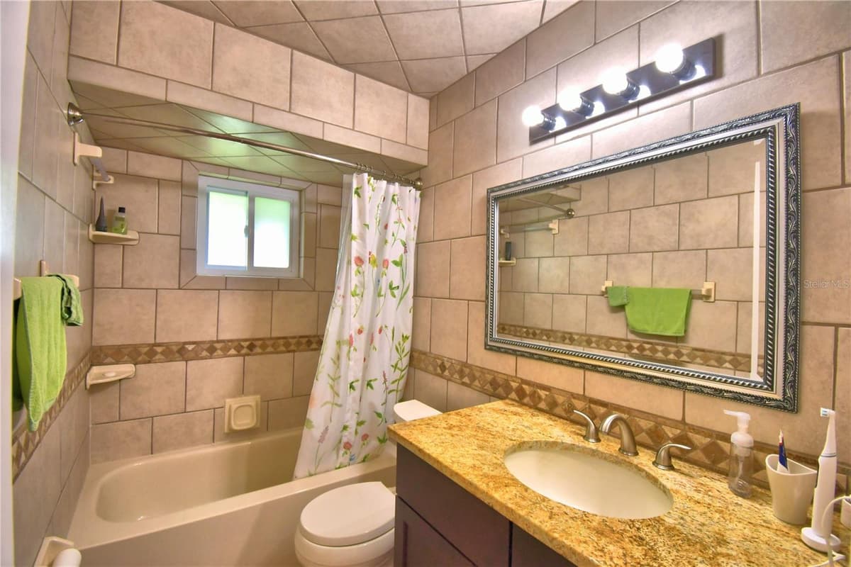902 CRESTVIEW DRIVE — photo 60 of 73