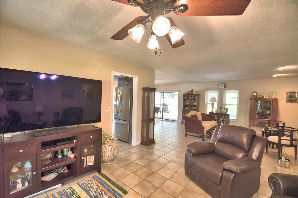 902 CRESTVIEW DRIVE — photo 26 of 73