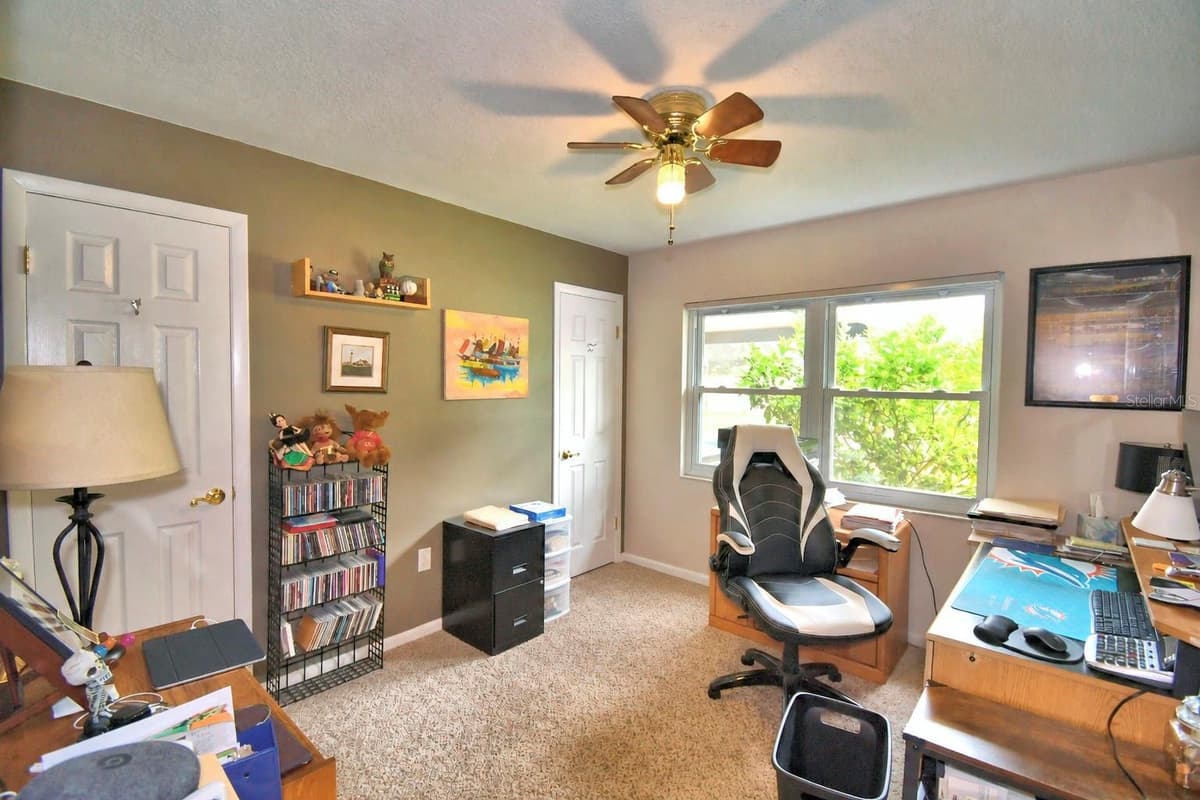 902 CRESTVIEW DRIVE — photo 53 of 73