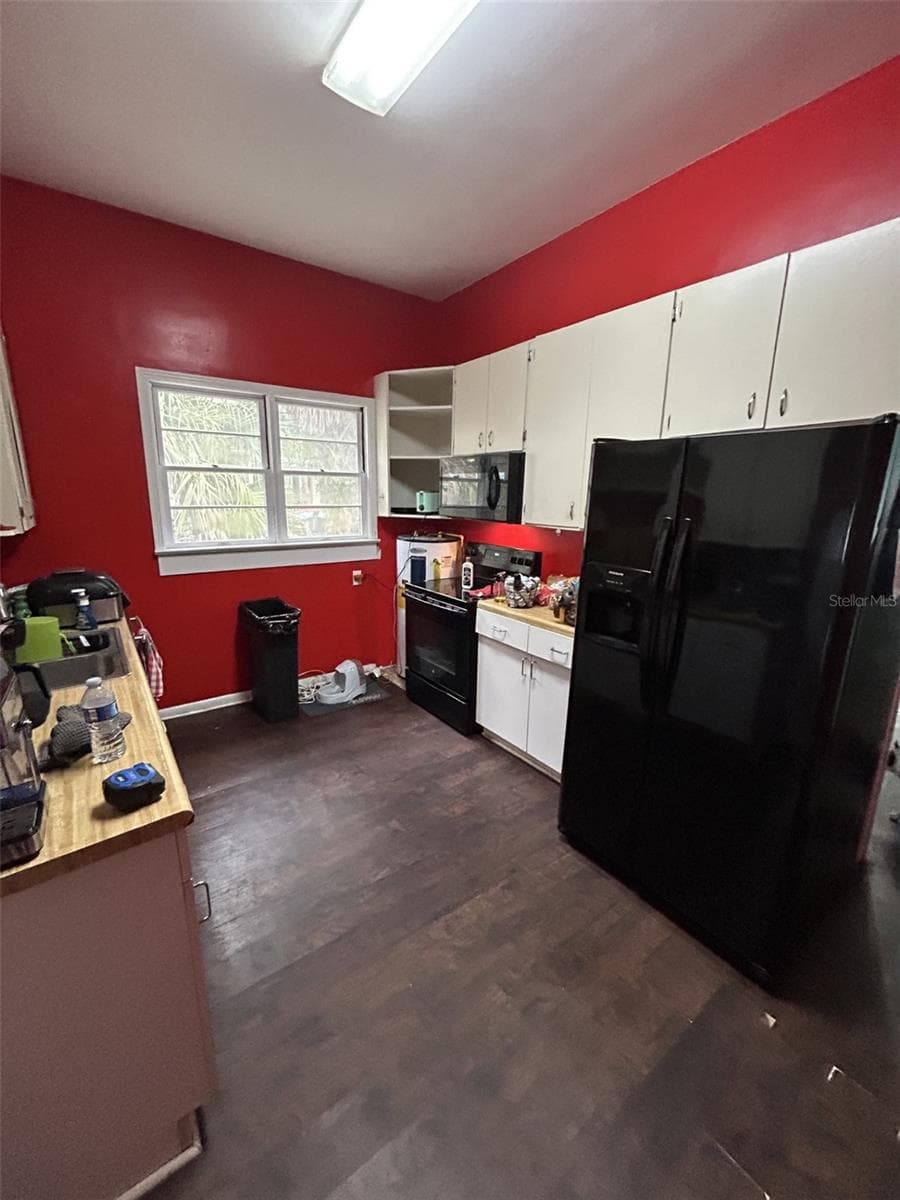 103 WARD AVENUE — photo 15 of 21