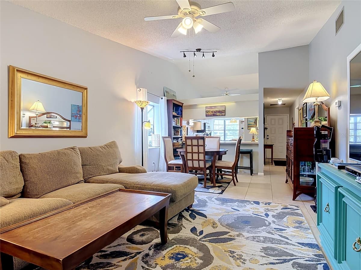 935 EASTRIDGE DRIVE — photo 18 of 45