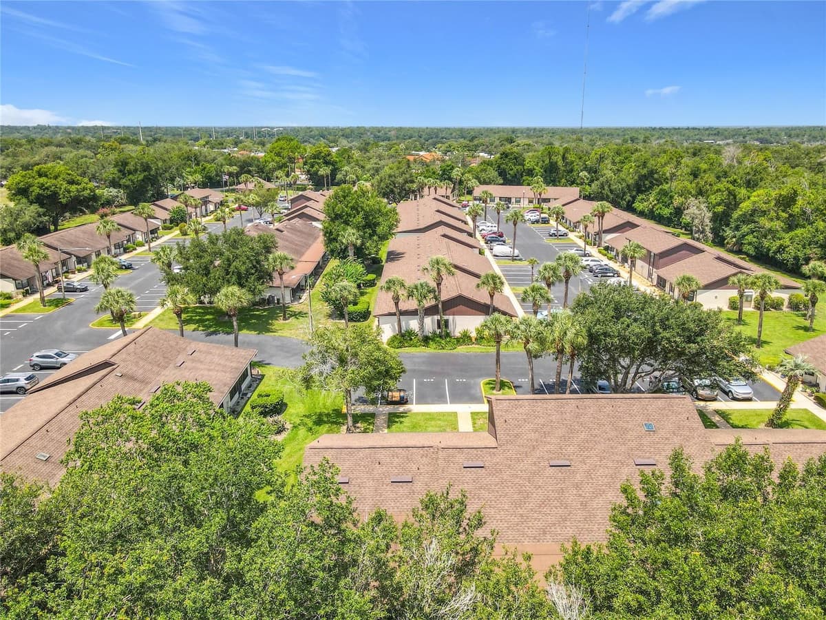 935 EASTRIDGE DRIVE — photo 43 of 45
