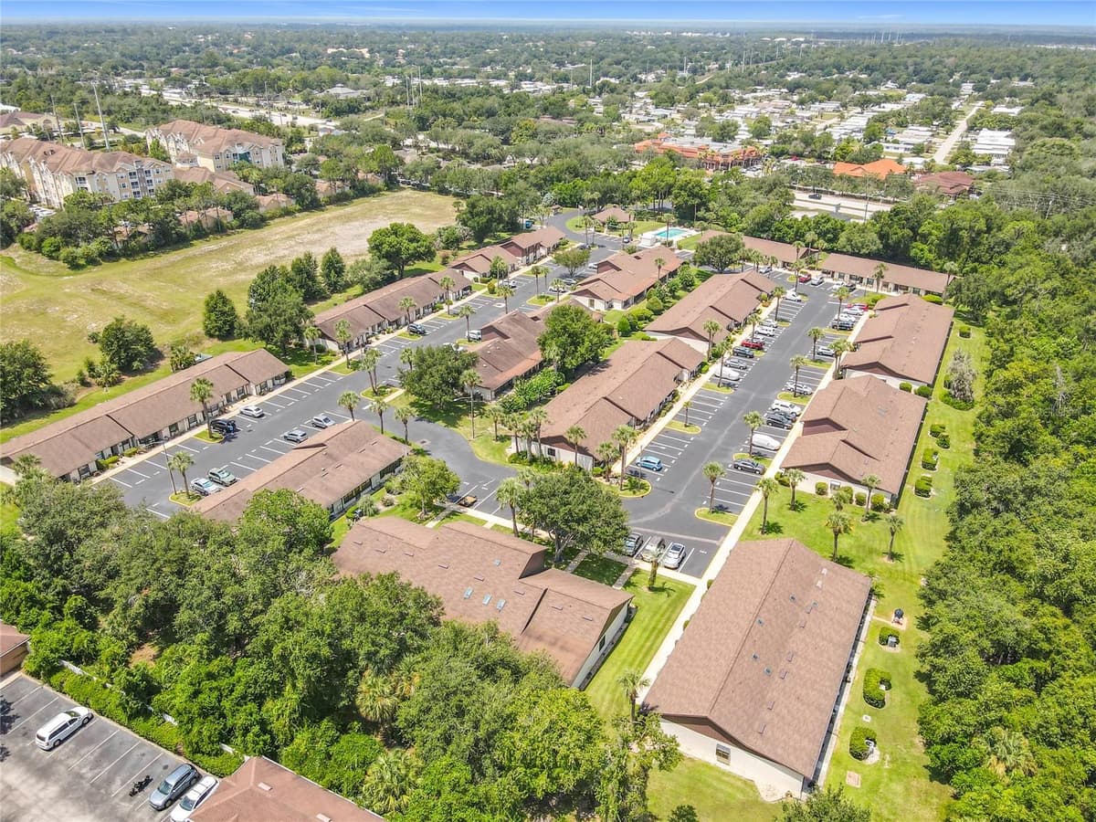 935 EASTRIDGE DRIVE — photo 41 of 45
