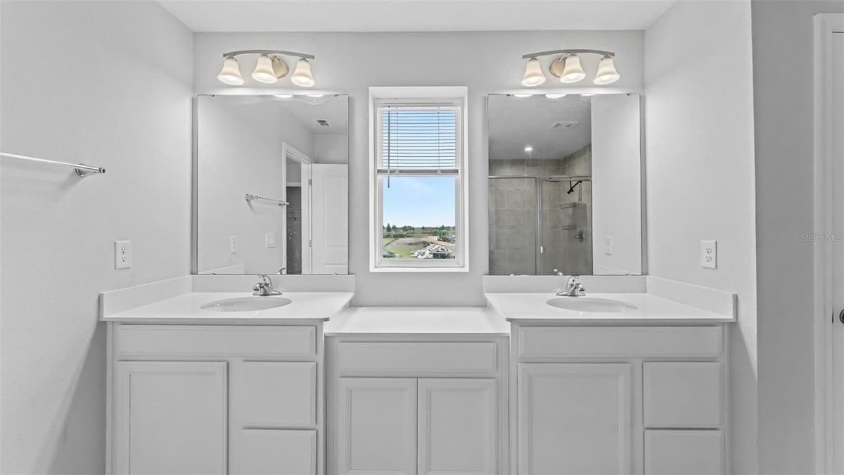 2075 AIREDALE WAY — photo 31 of 50