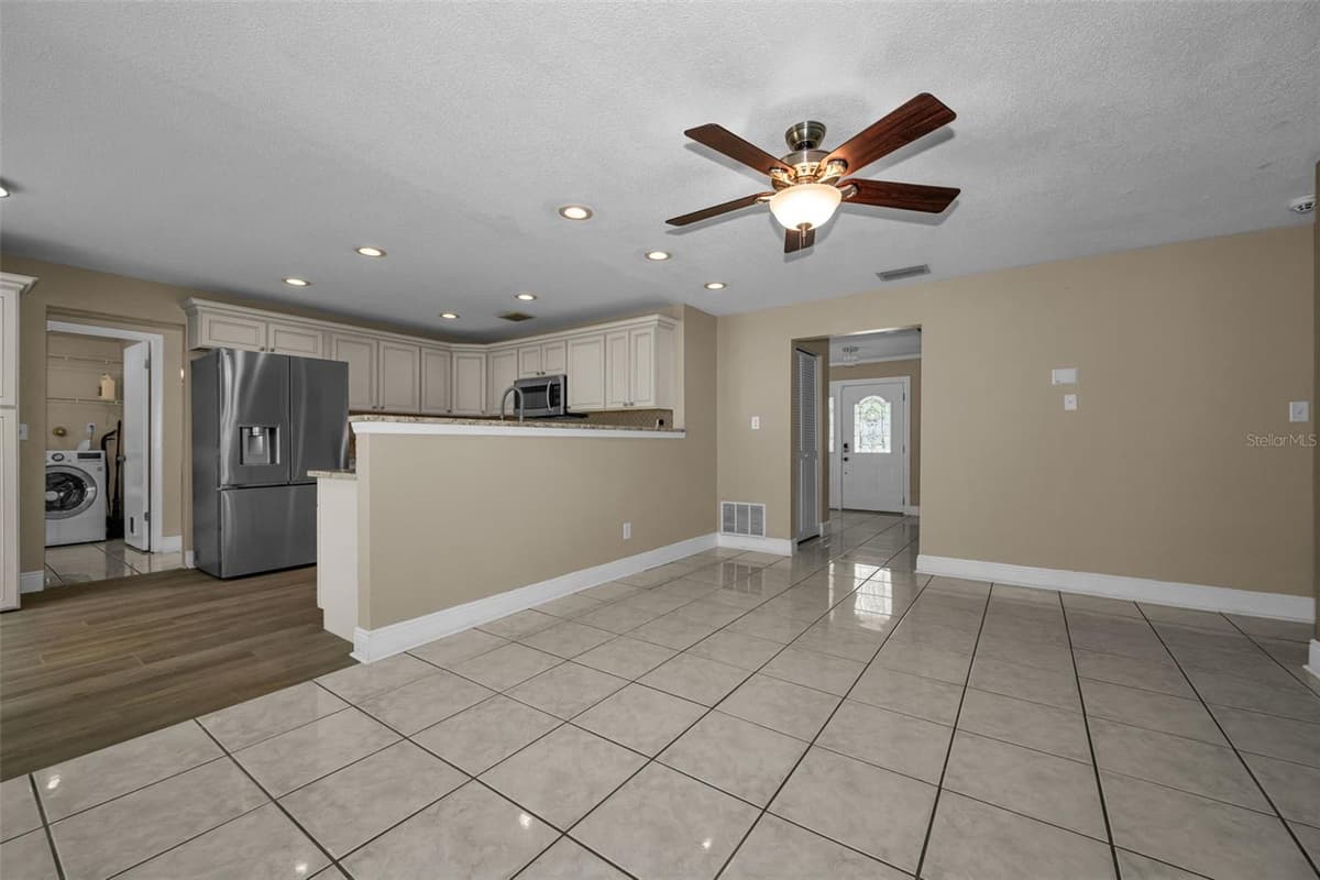 1541 PLEASANT GROVE DRIVE — photo 19 of 36