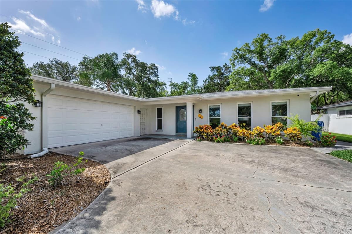 1541 PLEASANT GROVE DRIVE — photo 1 of 36