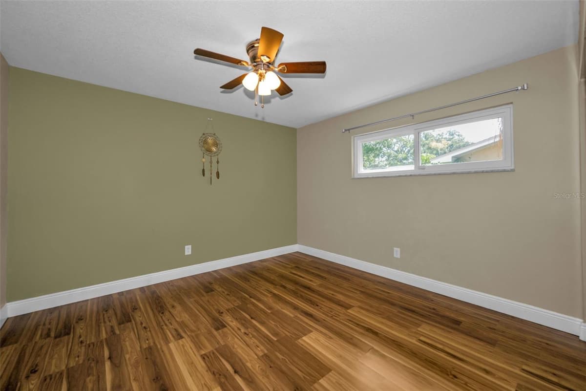 1541 PLEASANT GROVE DRIVE — photo 28 of 36