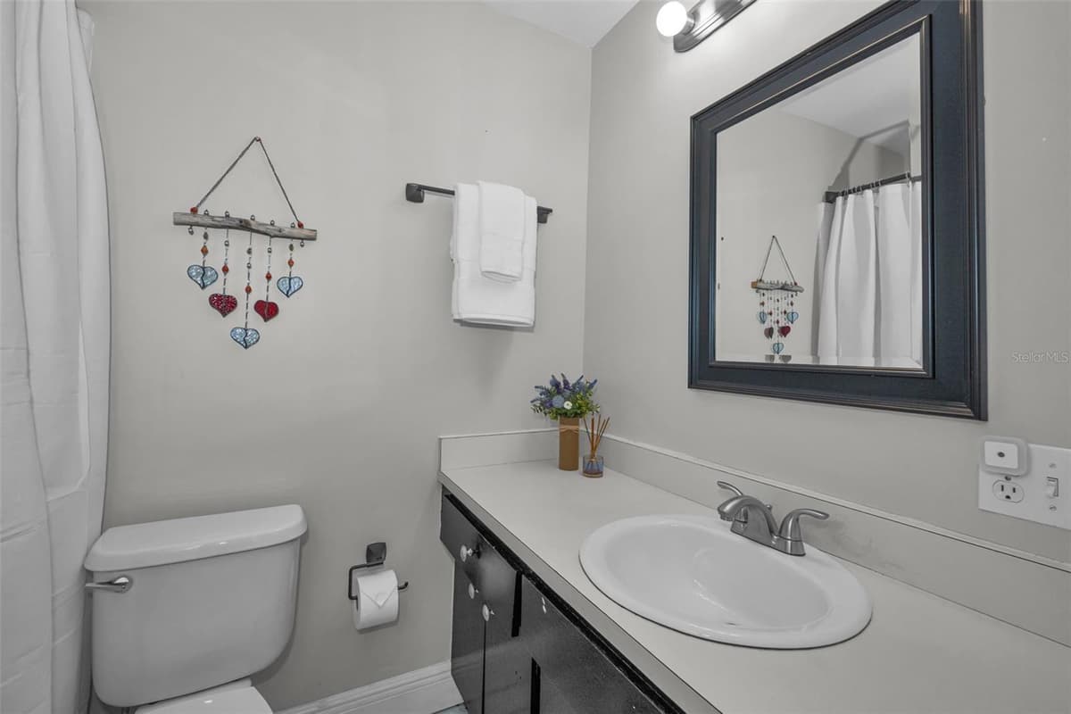 1541 PLEASANT GROVE DRIVE — photo 27 of 36