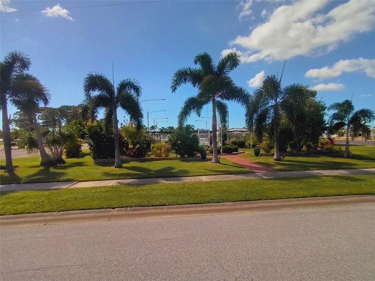 5304 CHERRY HILL AVENUE — photo 57 of 74