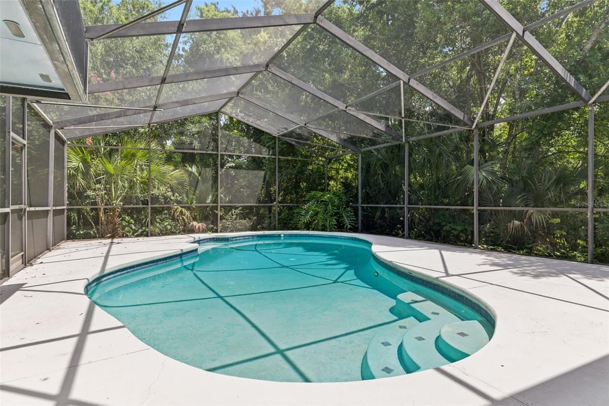211 HICKORY DRIVE — photo 40 of 71