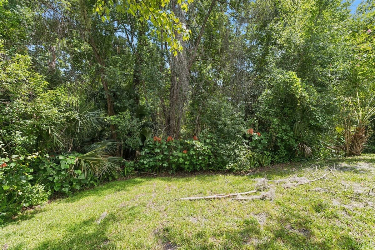 211 HICKORY DRIVE — photo 43 of 71