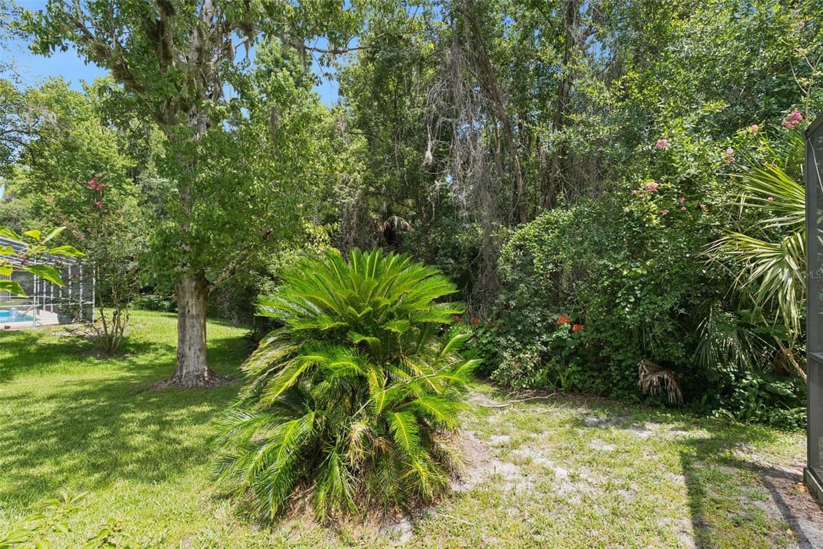 211 HICKORY DRIVE — photo 42 of 71