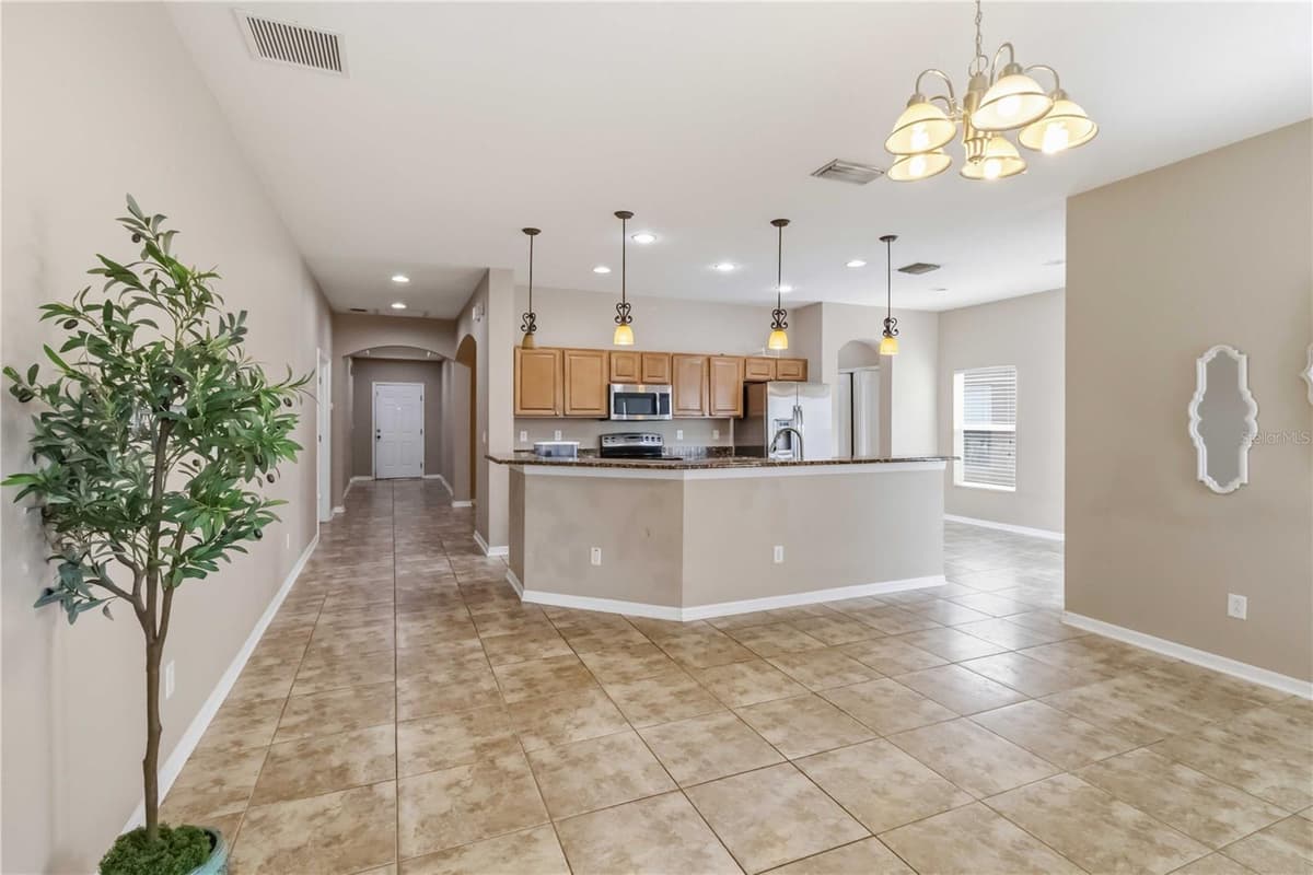 820 PARKER DEN DRIVE — photo 4 of 43