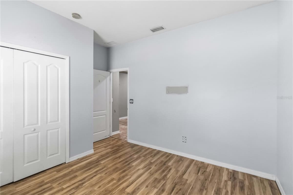 820 PARKER DEN DRIVE — photo 11 of 43