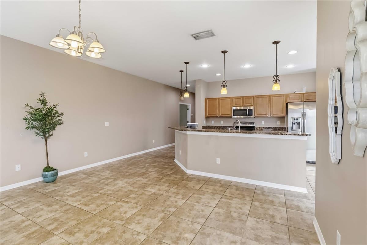 820 PARKER DEN DRIVE — photo 5 of 43