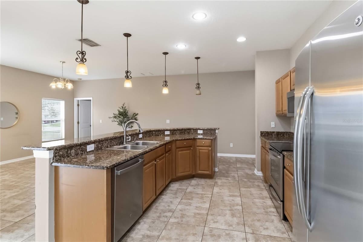 820 PARKER DEN DRIVE — photo 7 of 43