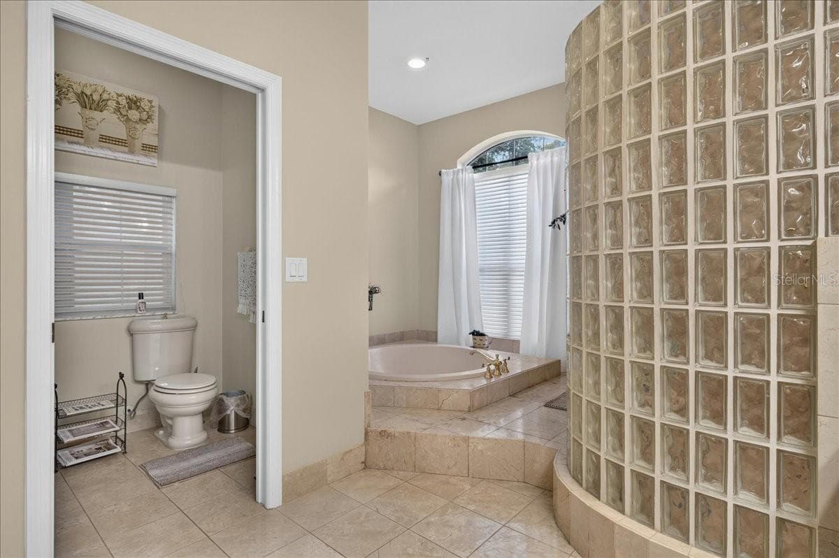3874 CRESCENT COVE PLACE — photo 33 of 85