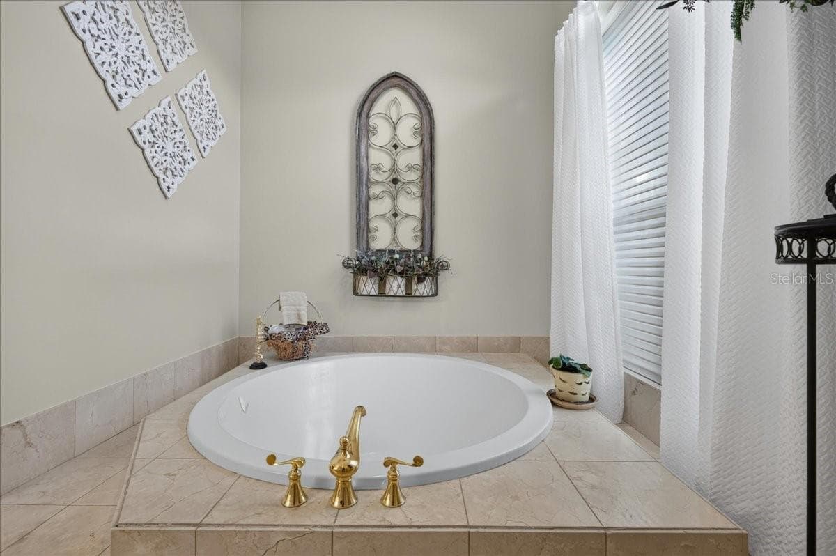 3874 CRESCENT COVE PLACE — photo 32 of 85