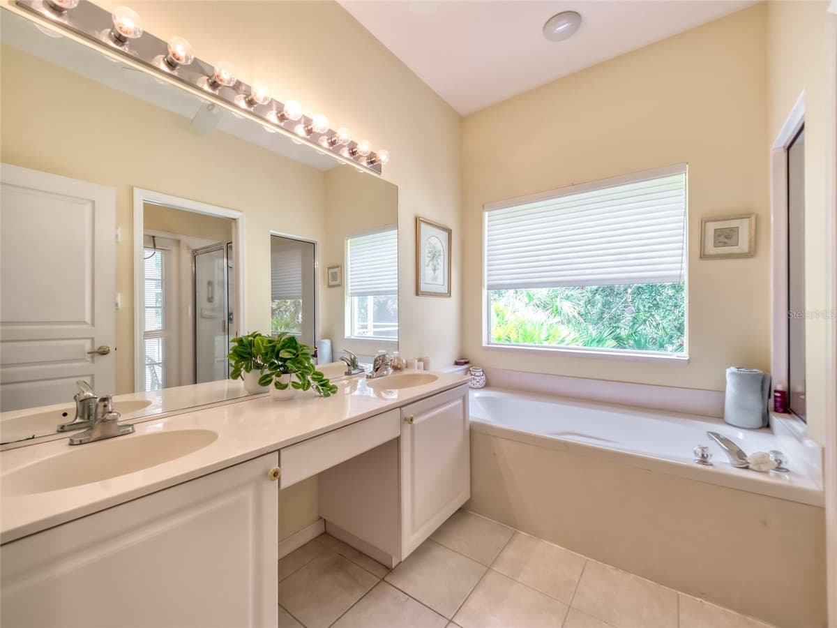 8310 WHISPERING WOODS COURT — photo 38 of 67