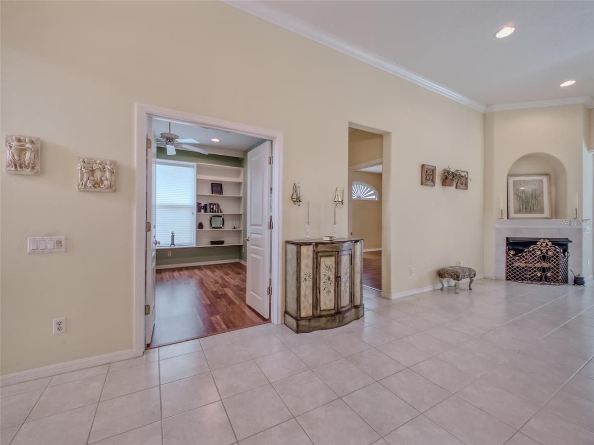 8310 WHISPERING WOODS COURT — photo 32 of 67