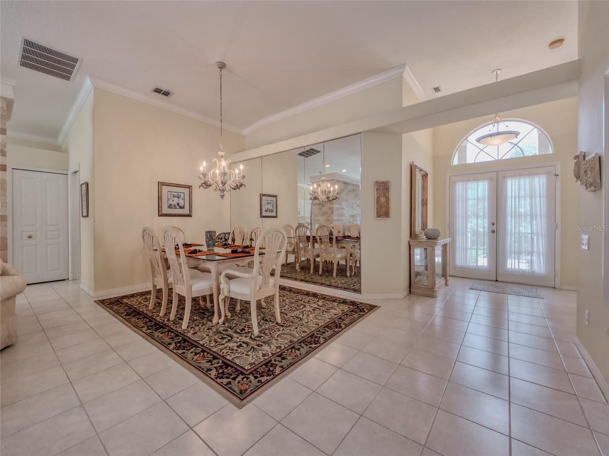 8310 WHISPERING WOODS COURT — photo 14 of 67